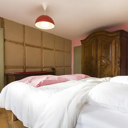 Saint Nicolas Apartment *